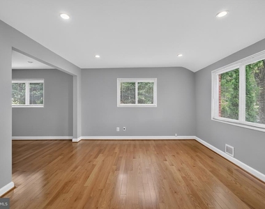 11102 Bucknell Drive - Photo Thumbnail 6