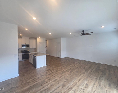 8765 Wardle Court - Photo Thumbnail 3