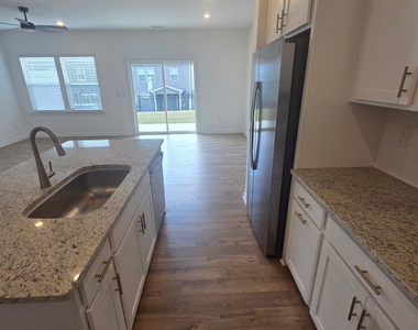 8765 Wardle Court - Photo Thumbnail 6
