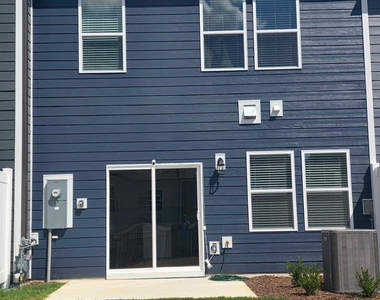 8765 Wardle Court - Photo Thumbnail 18