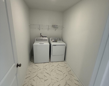 337 Sweetbay Tree Drive - Photo Thumbnail 1