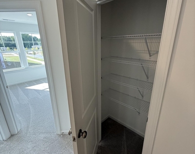 337 Sweetbay Tree Drive - Photo Thumbnail 9
