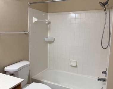 11824 Eton Drive - Photo Thumbnail 18