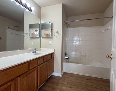 11824 Eton Drive - Photo Thumbnail 12