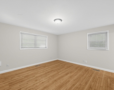 1303 Lorimer Road - Photo Thumbnail 12