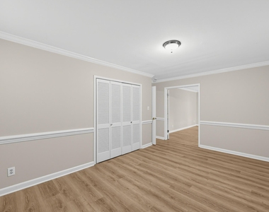1303 Lorimer Road - Photo Thumbnail 6
