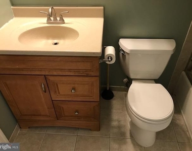20220 Shipley Terrace - Photo Thumbnail 7