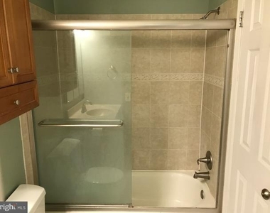 20220 Shipley Terrace - Photo Thumbnail 8