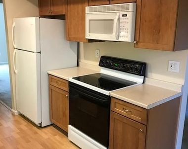 20220 Shipley Terrace - Photo Thumbnail 2