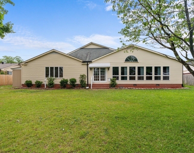 1505 Fairview Street - Photo Thumbnail 33