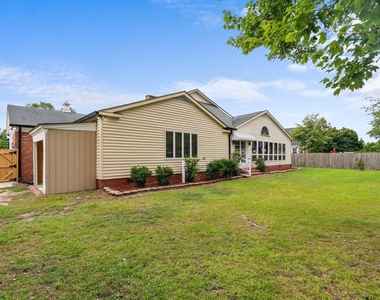 1505 Fairview Street - Photo Thumbnail 34
