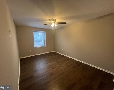 9035 N Laurel Road - Photo Thumbnail 14
