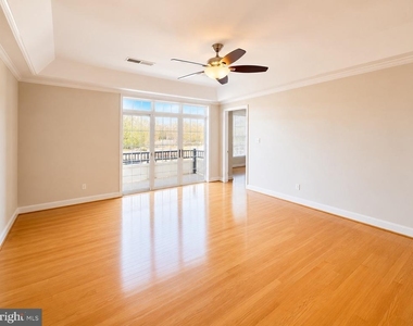 5910 Great Star Drive - Photo Thumbnail 8