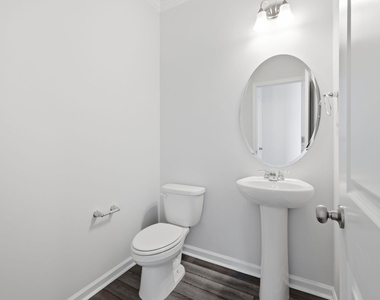 1011 Hemlock Cone Way - Photo Thumbnail 20