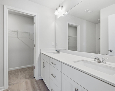 1011 Hemlock Cone Way - Photo Thumbnail 26