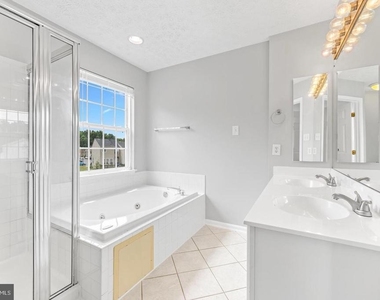 427 Mayapple Court - Photo Thumbnail 28