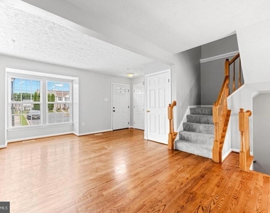 427 Mayapple Court - Photo Thumbnail 4