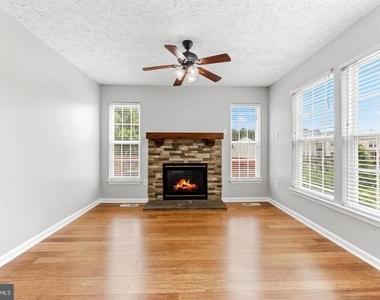 427 Mayapple Court - Photo Thumbnail 16