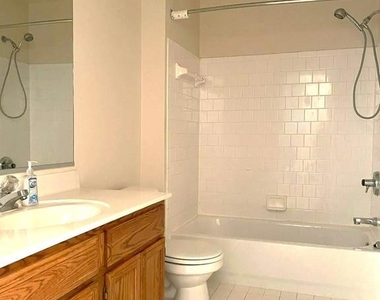 303 Tall Pines Court - Photo Thumbnail 13