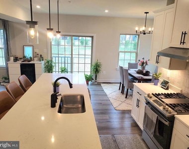 6979 Mandalong Way - Photo Thumbnail 6