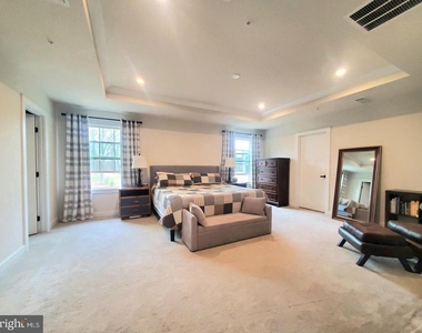 6979 Mandalong Way - Photo Thumbnail 50