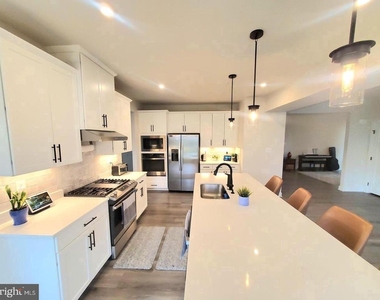 6979 Mandalong Way - Photo Thumbnail 7