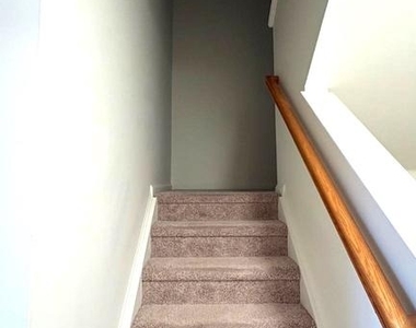 4967 Clarendon Terrace - Photo Thumbnail 11