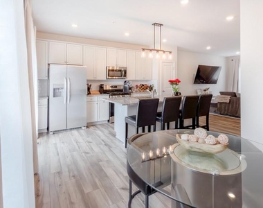 11042 Corvin Place - Photo Thumbnail 36