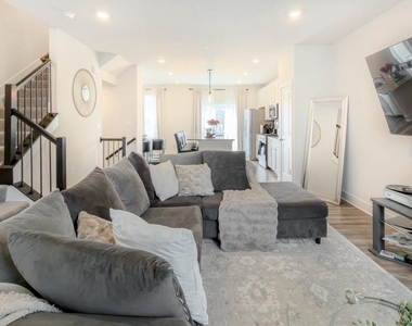 11042 Corvin Place - Photo Thumbnail 45