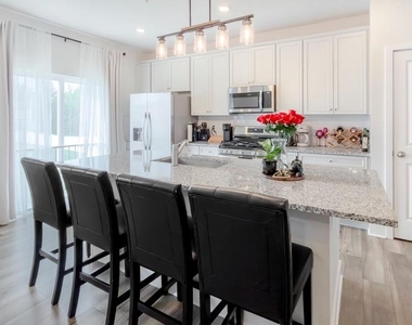 11042 Corvin Place - Photo Thumbnail 22