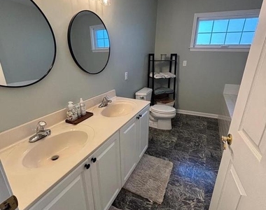 25 Owens Landing Court - Photo Thumbnail 22
