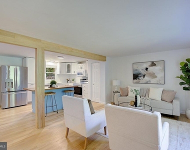 3614 King Drive - Photo Thumbnail 8