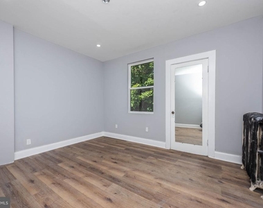 10 S Belle Grove Road - Photo Thumbnail 12