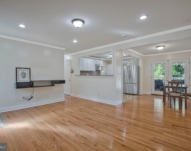 3716 Valley Hill Drive - Photo Thumbnail 5