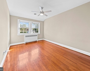 205 Ridge Avenue - Photo Thumbnail 16