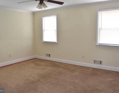 6820 Cherokee Drive - Photo Thumbnail 26