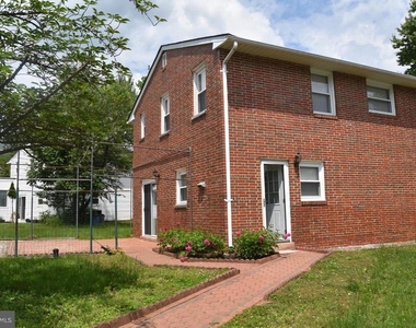 6820 Cherokee Drive - Photo Thumbnail 1