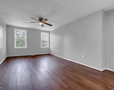 2103 Chelsea Terrace - Photo Thumbnail 21