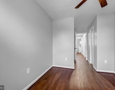 2103 Chelsea Terrace - Photo Thumbnail 12