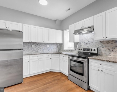 2103 Chelsea Terrace - Photo Thumbnail 5