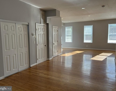 2101 Chelsea Terrace - Photo Thumbnail 3
