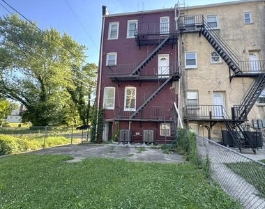2101 Chelsea Terrace - Photo Thumbnail 24