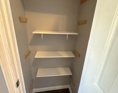 2101 Chelsea Terrace - Photo Thumbnail 19