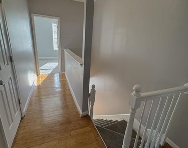 2101 Chelsea Terrace - Photo Thumbnail 14