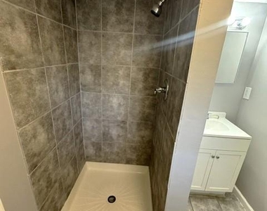 2101 Chelsea Terrace - Photo Thumbnail 19