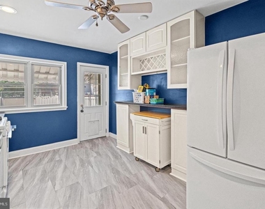 1456 Andre Street - Photo Thumbnail 8