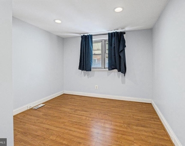 1456 Andre Street - Photo Thumbnail 15