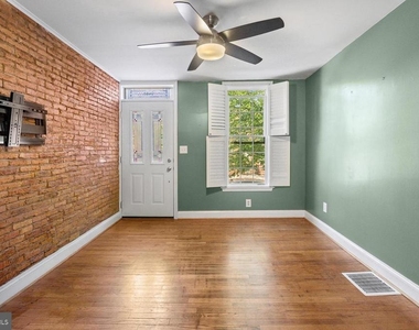 1456 Andre Street - Photo Thumbnail 6