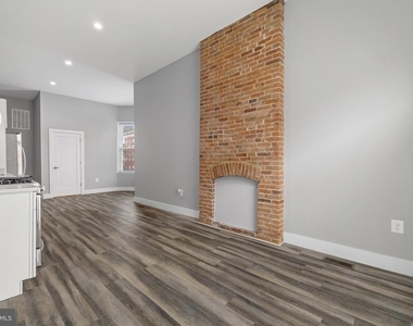 1235 W Lafayette Avenue - Photo Thumbnail 5