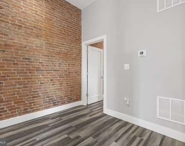 1235 W Lafayette Avenue - Photo Thumbnail 13